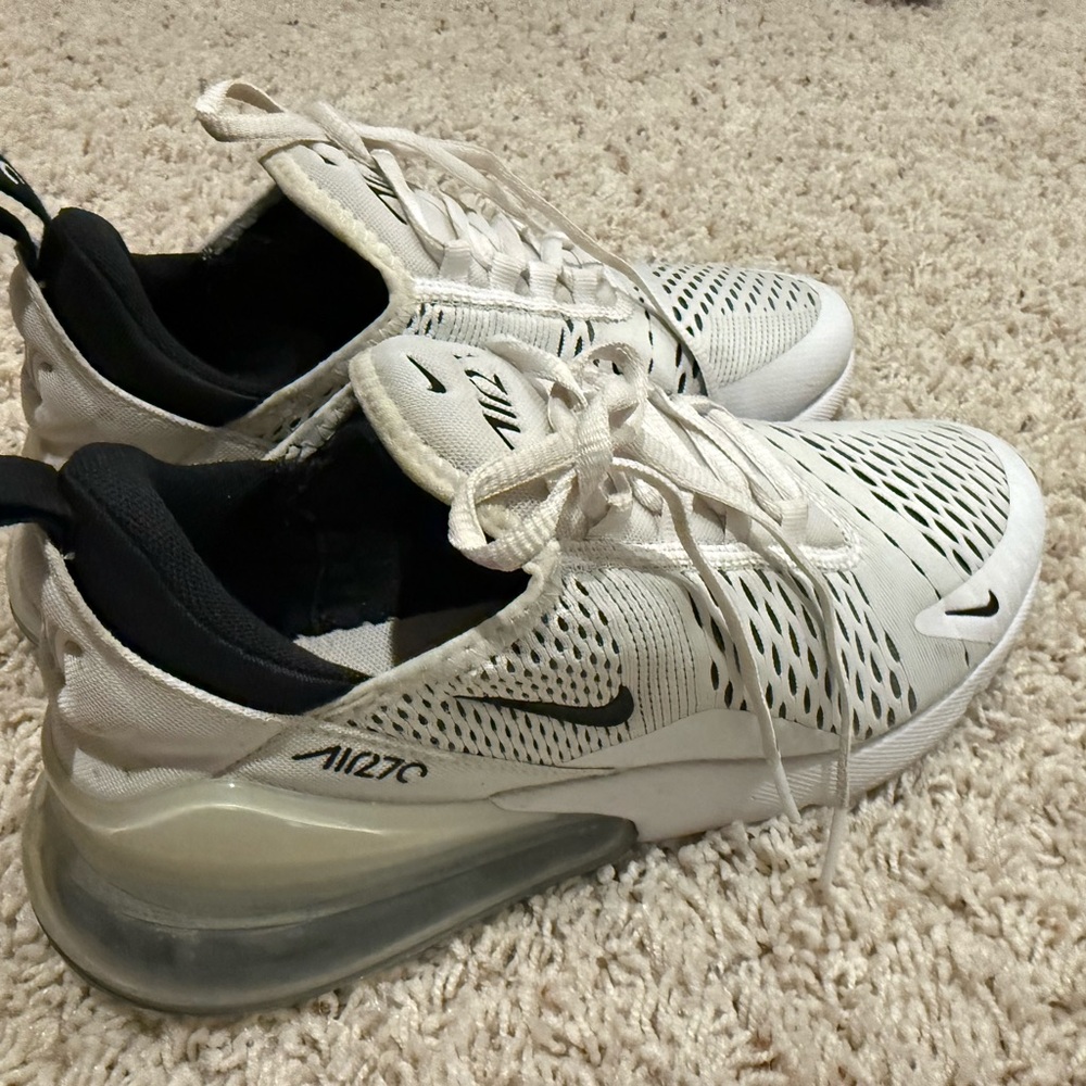 Nike Air 270 White Black Athletic Shoes